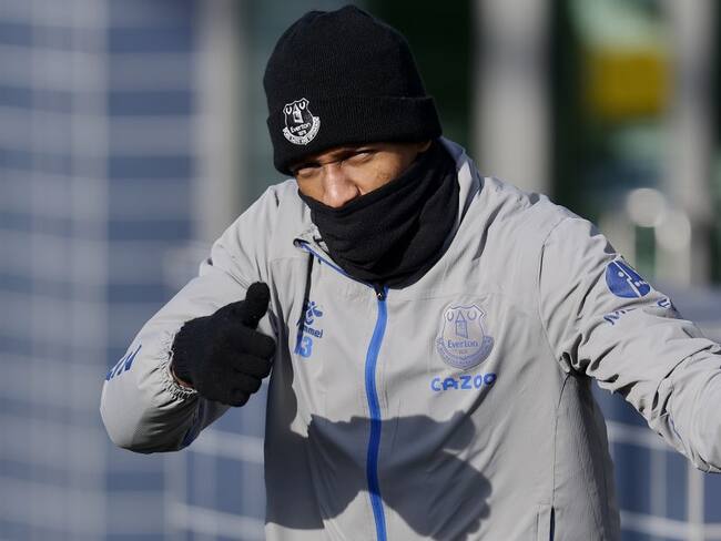 Yerry Mina regresó a los entrenamientos del Everton FC tras la lesión.