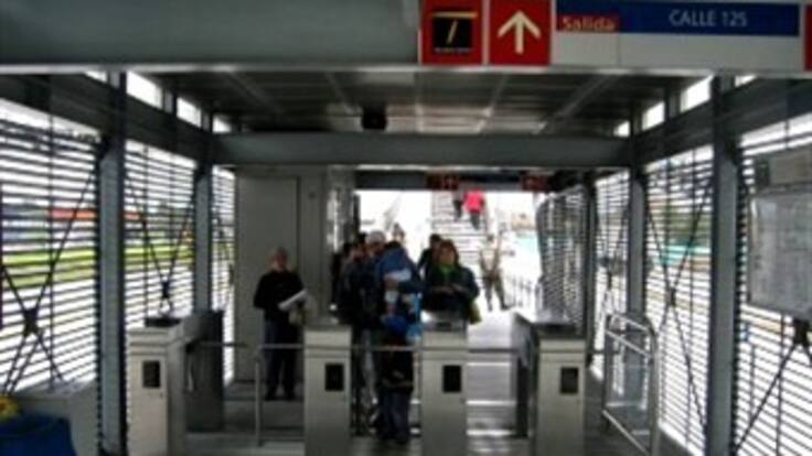 Empresa de recaudo asumiría costos para que haya tarjeta única de pago en Transmilenio