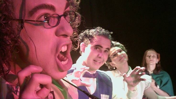 Viva de un espectáculo teatral en casa con DECA Teatro