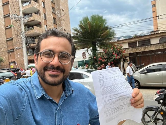 Concejal Carlos Parra presentó renuncia a su curul para que sus electores la aprueban