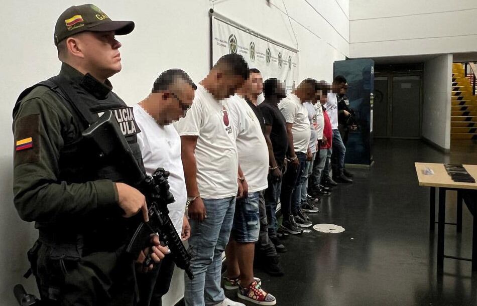 13 integrantes de Los Caicedo fueron capturados en Medellín. Foto: Meval.