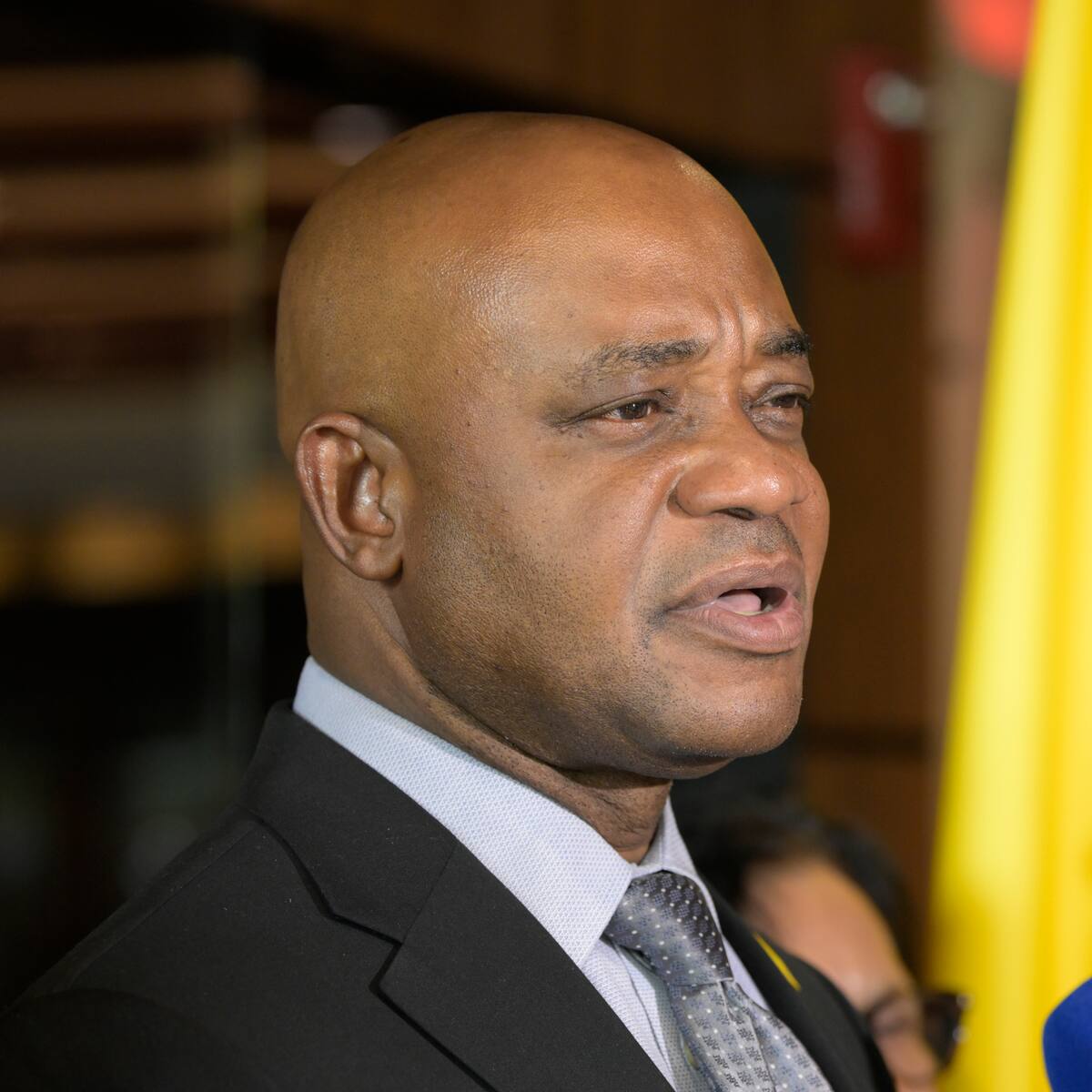 Embajadas, pasaportes y repatriación de colombianos: los temas del canciller en La W