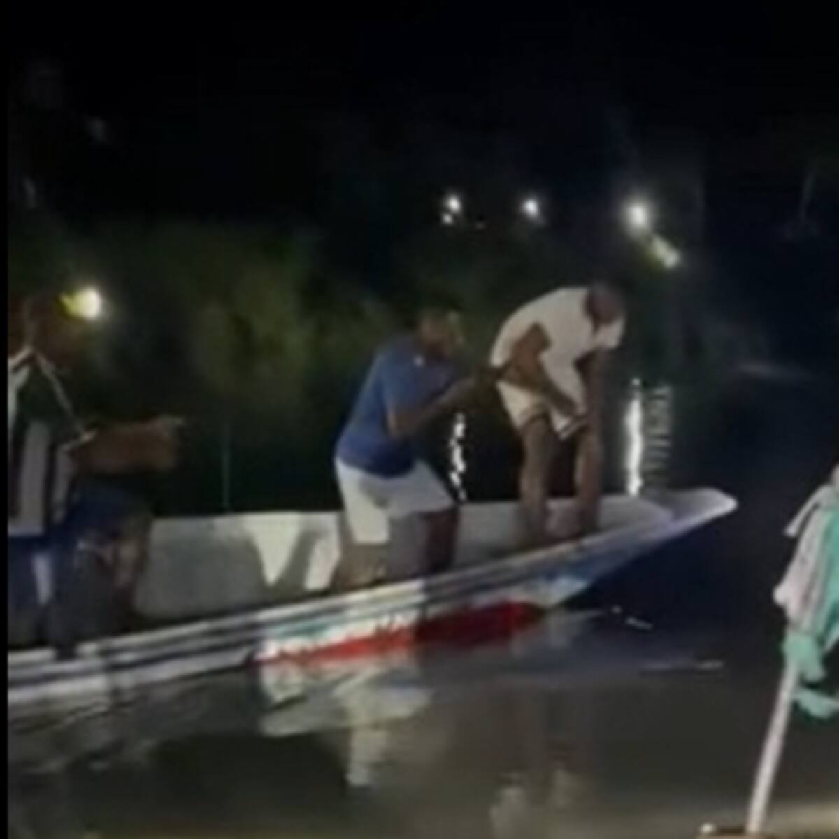 Angustia en el sur de Bolívar por la desaparición del conductor de una ambulancia acuática en el río
