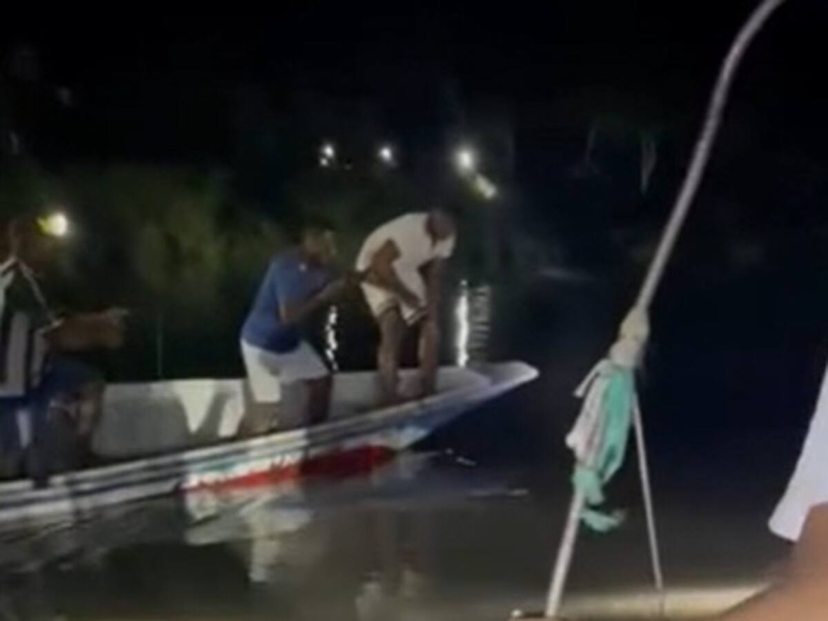 Angustia en el sur de Bolívar por la desaparición del conductor de una ambulancia acuática en el río