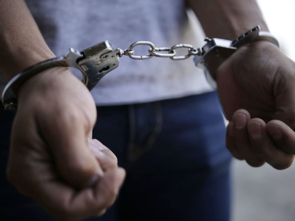 Casa por cárcel para alcalde de Puerto Nariño por presunta corrupción