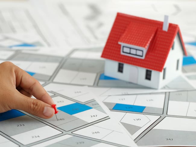 Planificación catastral viviendas (Foto vía Getty Images)