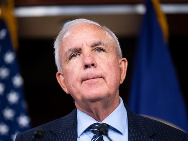 El tono de Petro cambió, pero cuando regrese a Colombia vamos a ver lo que hace: congresista de EEUU