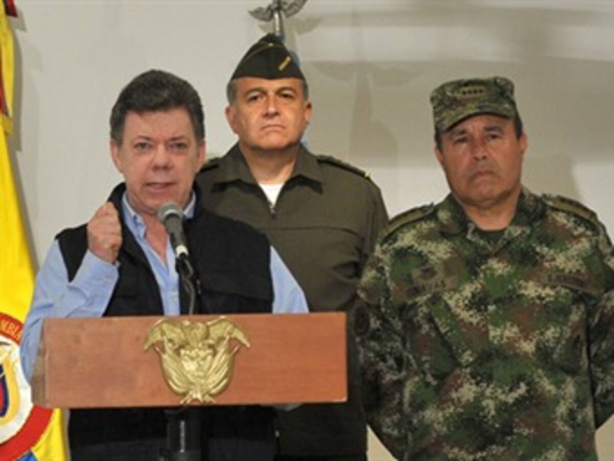 Hay terroristas que quieren imponer la agenda de mi Gobierno: Santos