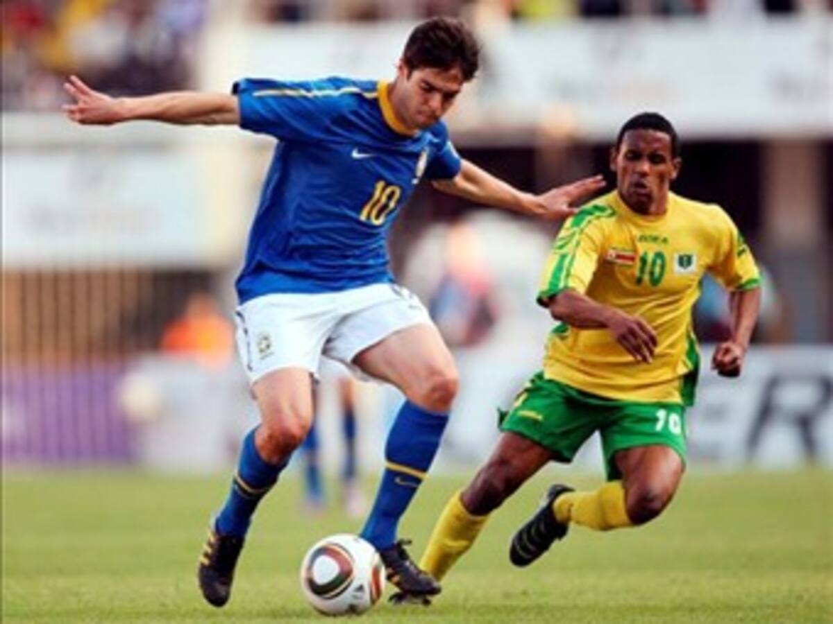 Brasil golea 3-0 a Zimbabue pero ofrece una pobre imagen