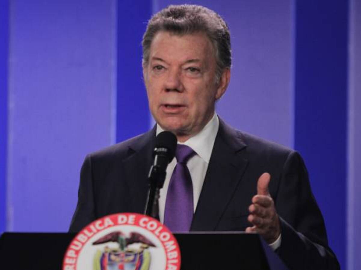 Santos viaja a Miami para agradecer apoyo al Comando Sur de EE.UU.