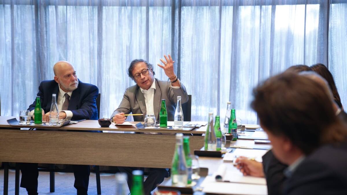 Denuncian a Petro por abuso de autoridad y prevaricato, tras declaraciones contra Barbosa