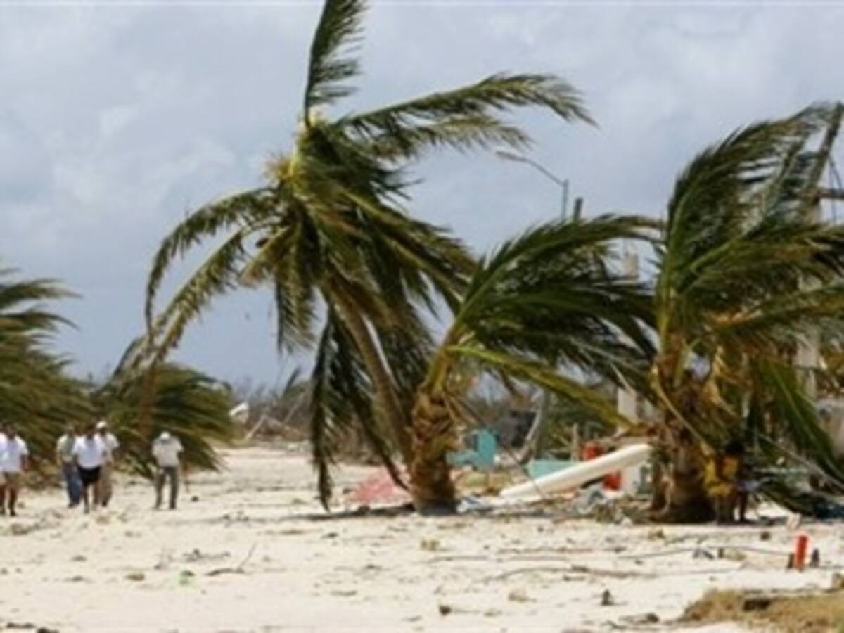 Huracán Jimena alcanza categoría 4 en el Pacífico mexicano