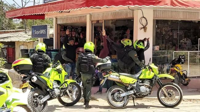 Los operativos fueron realizados por la Policía, Espacio Público, DATT y Alcaldía Local 3