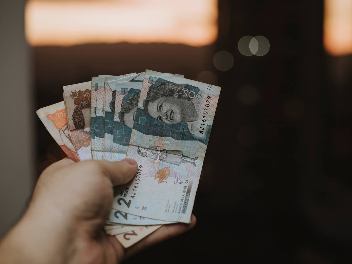 ¿Para qué alcanza una hora de trabajo en Colombia si gana el mínimo? Resultado sorprende