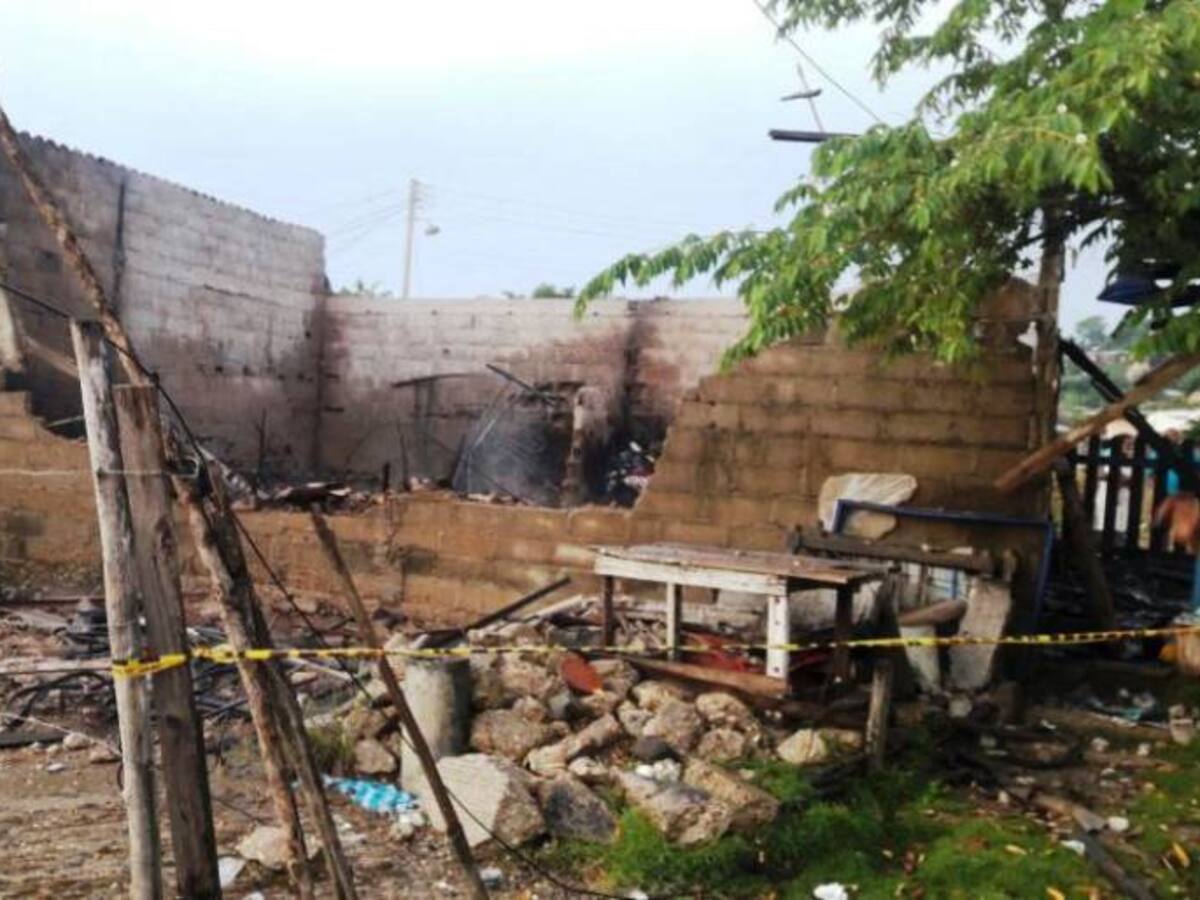 Incendio en Cartagena deja daños materiales en una vivienda
