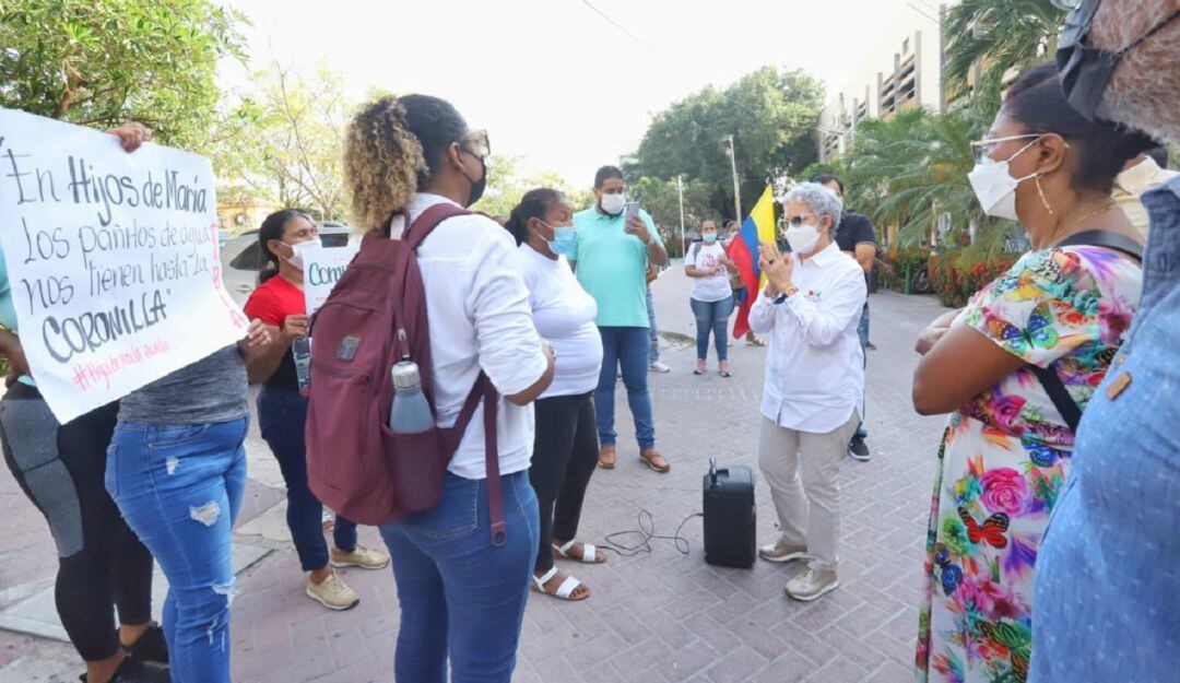 Tras una reunión con padres de familia, la Secretaria de Educación se comprometió a recorrer las sedes del colegio para resolver los inconvenientes