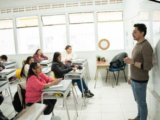 Boyacá garantiza educación gratuita y legal para jóvenes y adultos a través del modelo flexible CEDEBOY y la estrategia SaberEs+