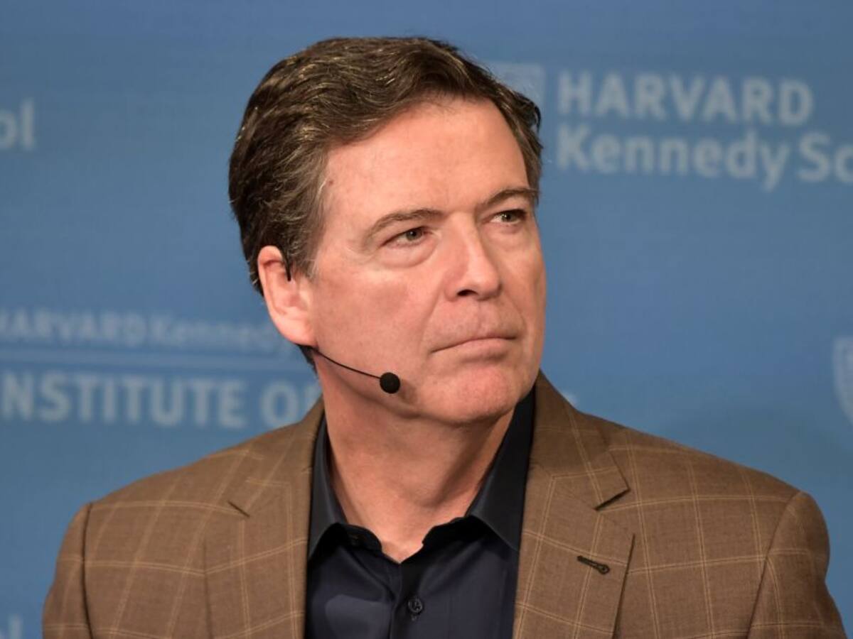 Exdirector del FBI, James Comey, dice que vienen días peligrosos en EE.UU.