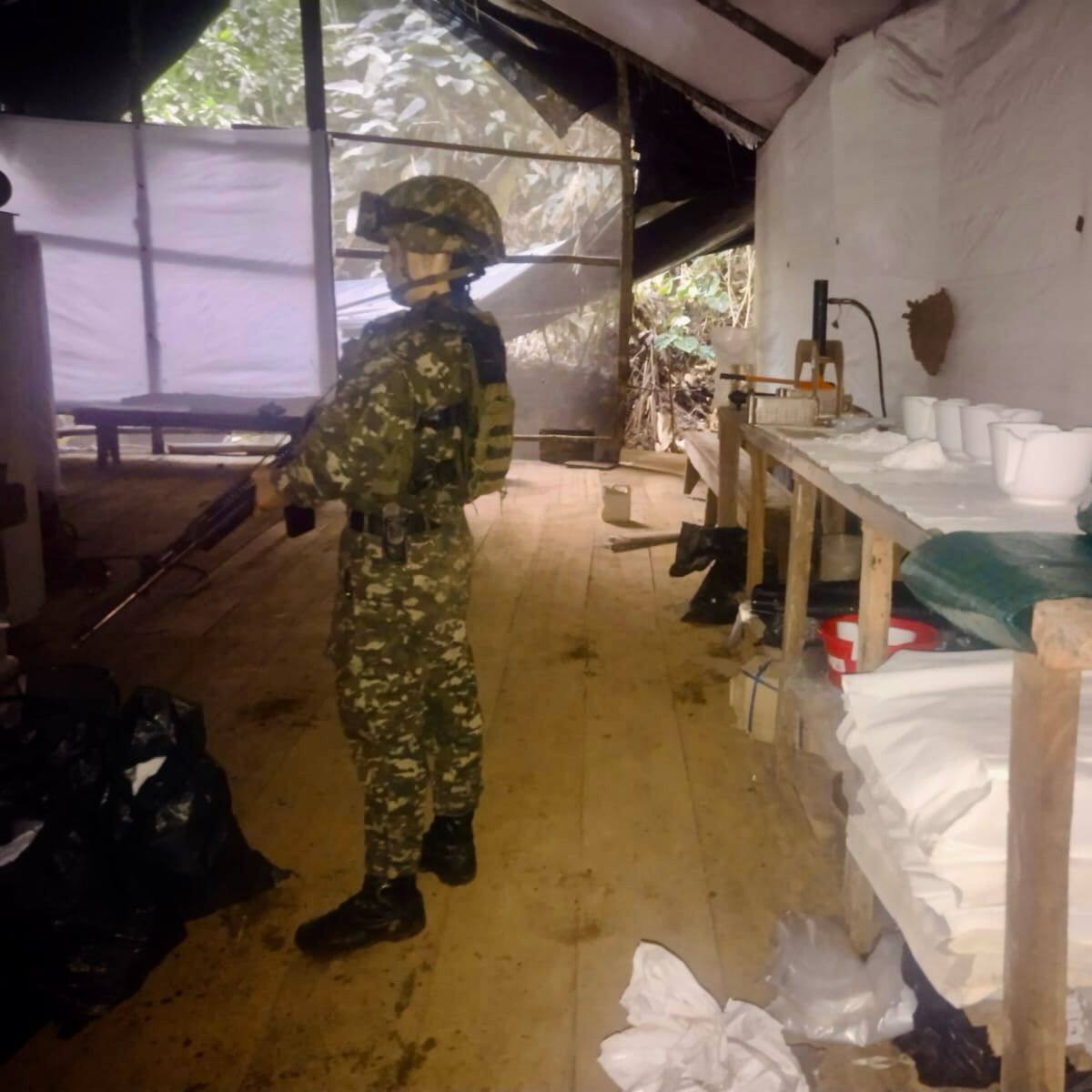 El ejército destruyó un gigantesco laboratorio de cocaína que generaba USD 7.5 millones al mes