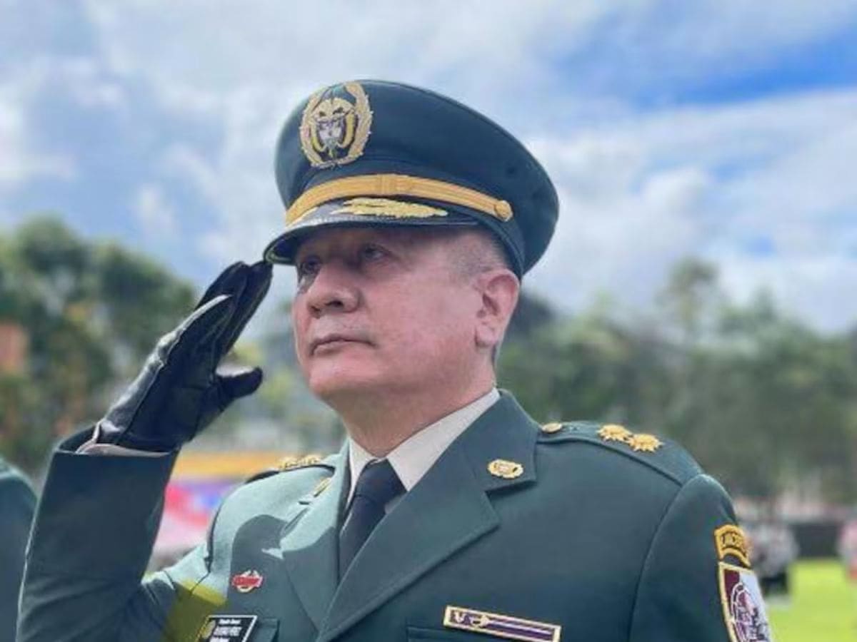 MinDefensa pidió retirar del Ejército a general señalado de usar soldados como empleados domésticos