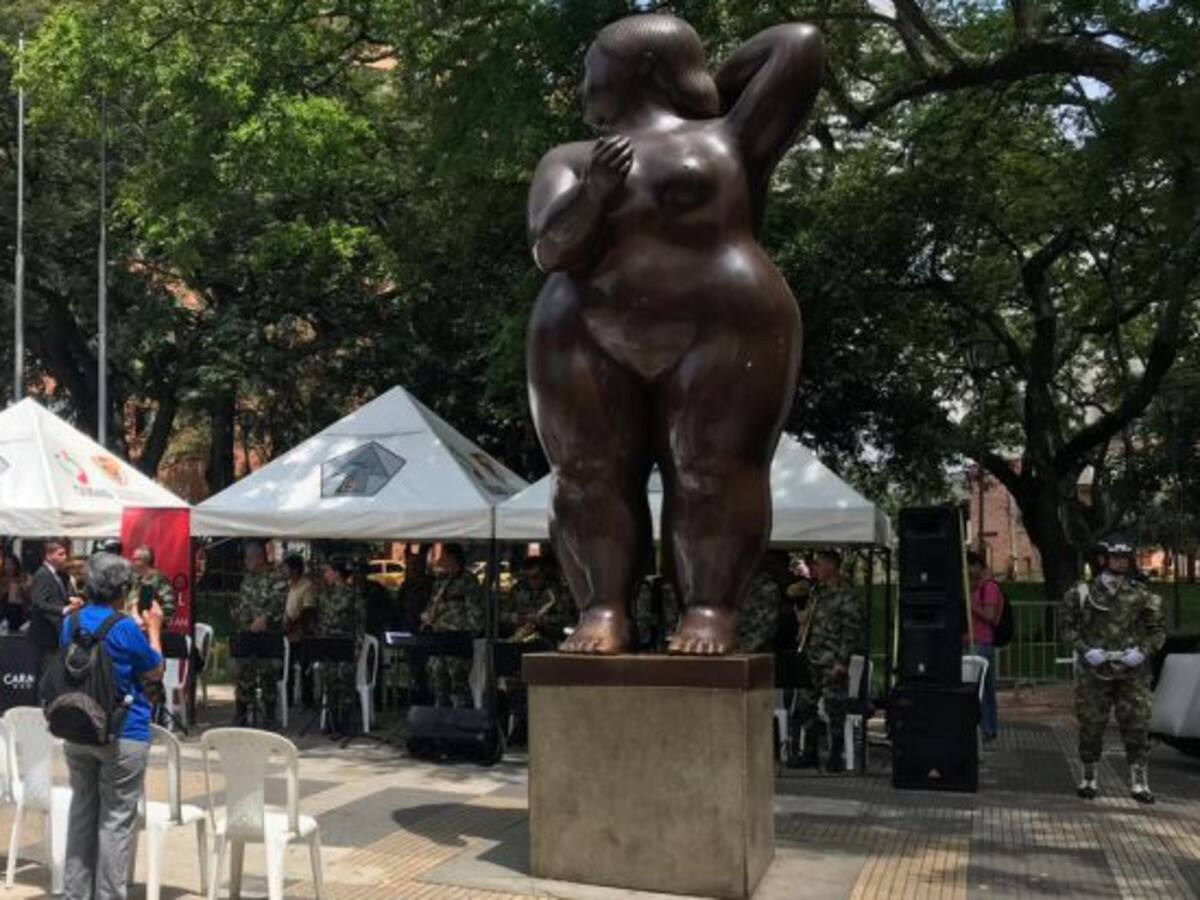 En la "gorda de Botero" comenzó el Viaje por Santander