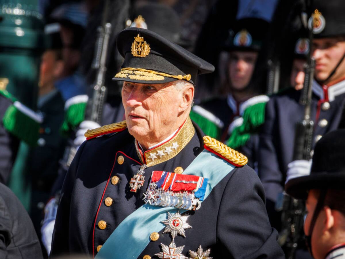 Los reyes Felipe y Letizia destacan la dedicación incansable al servicio de Noruega del rey Harald