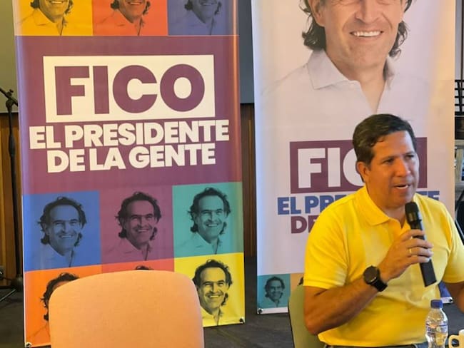 Fórmula vicepresidencial de Federico Gutiérrez, expuso sus propuestas en Manizales. Crédito: Caracol Radio.