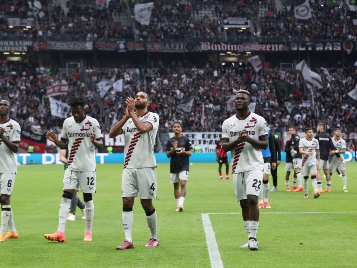 Leverkusen golea y extiende el invicto: ¿cuál es el equipo con el récord de imbatibilidad?