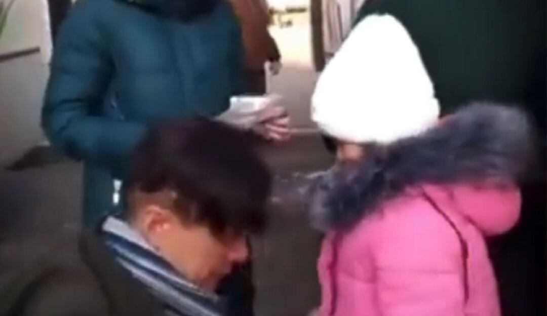 El conmovedor vídeo en el que un padre ucraniano se despide de su familia