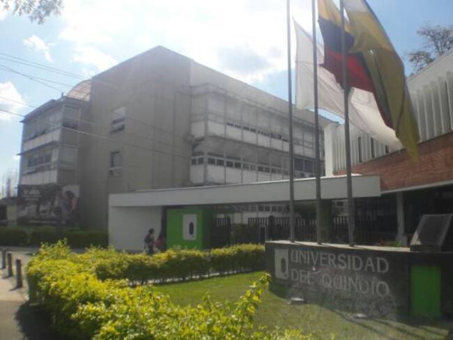 Señalan de persecución sindical al rector de la universidad del Quindío