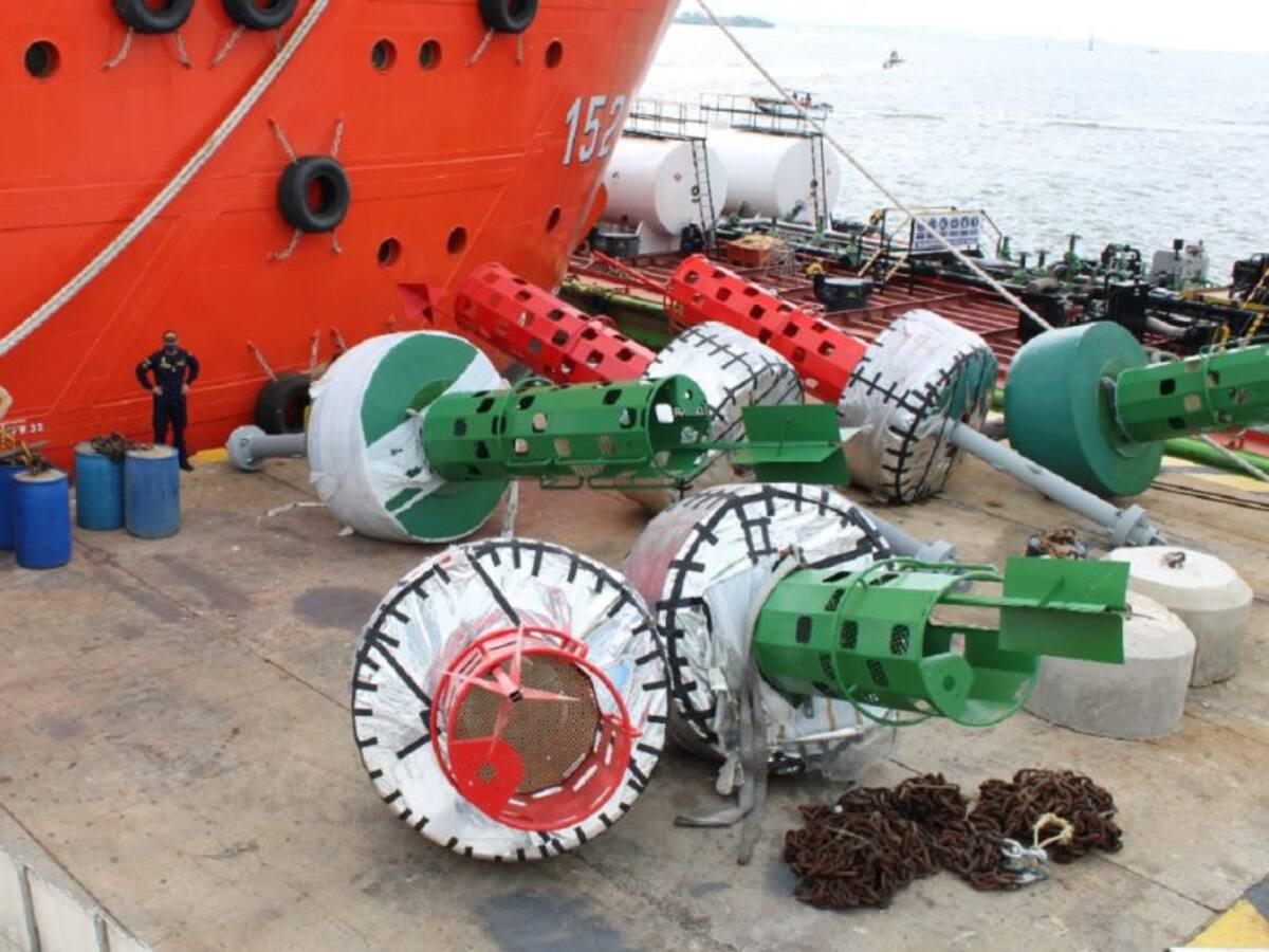Desde Cartagena zarpa buque hacia Providencia con ayudas para la navegación