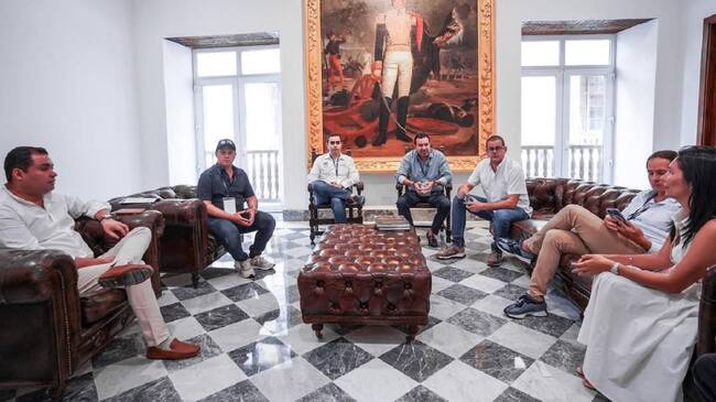 Entre las propuestas están los impuestos a las comidas azucaradas para sanear hospitales públicos, tren regional y el proyecto de la Mojana