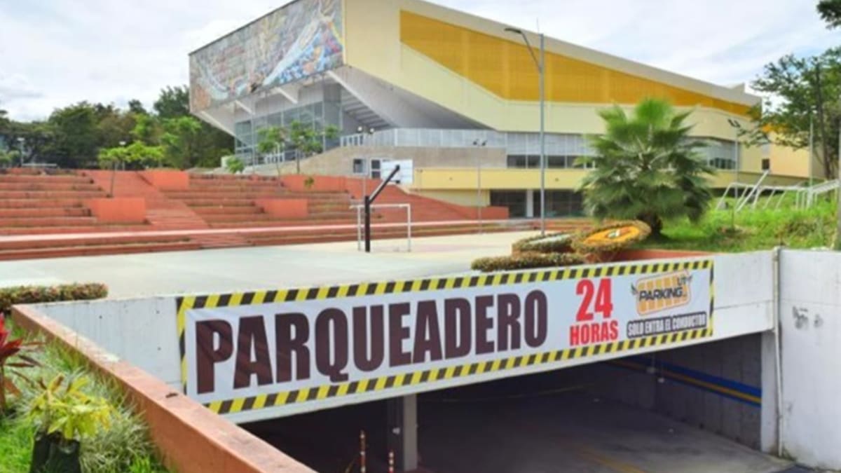 Sistema para cobro de parqueaderos de la Unidad de la 42 le costará al IMDRI más de $200 millones