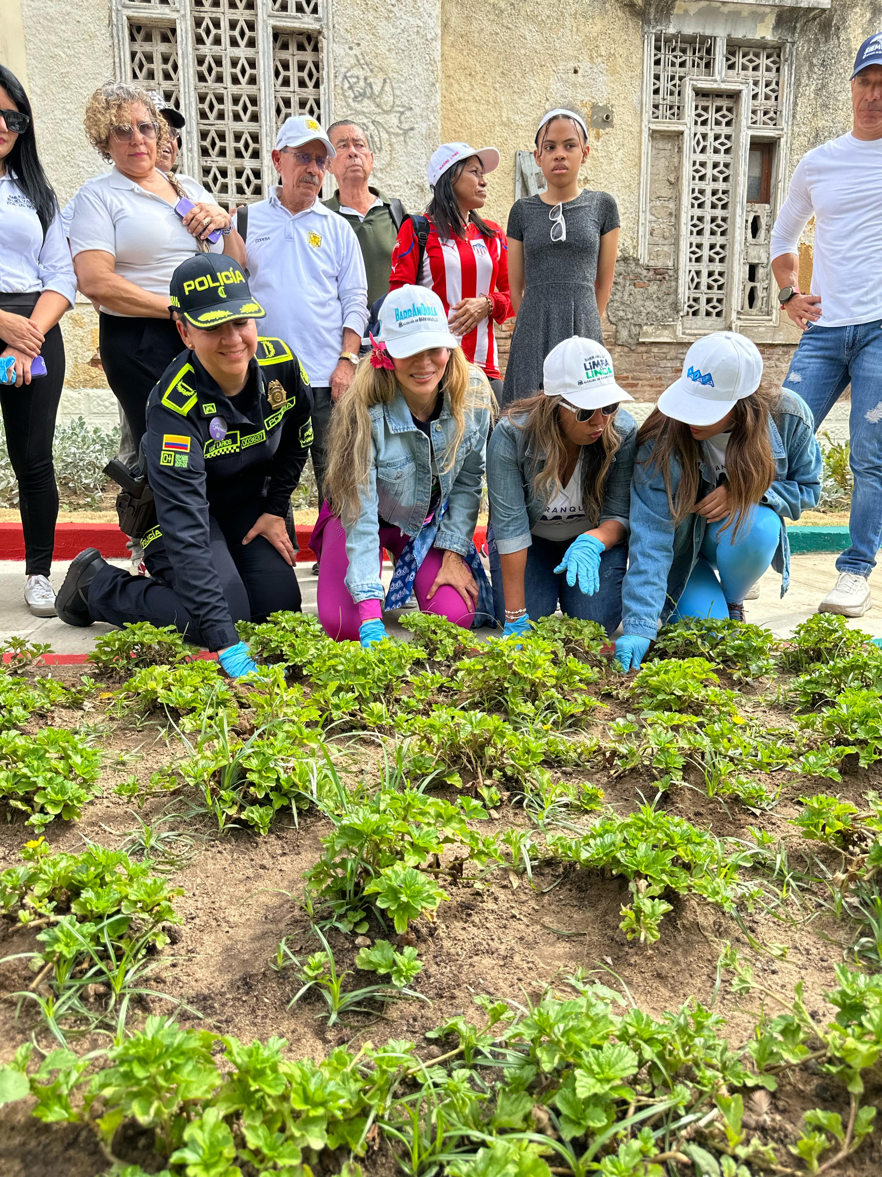 Alcaldía de Barranquilla lanza ‘Tu Cuadra Limpia y Linda’ para premiar el compromiso ciudadano