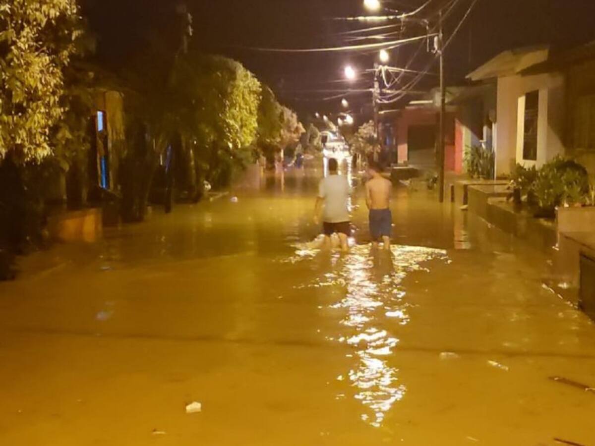Varios barrios se inundaron en Turbo y Caucasia tras fuerte aguacero