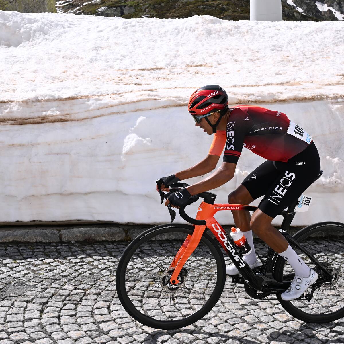 Egan Bernal destaca en la etapa 4 de Vuelta a Suiza y tuvo un gran ascenso en la general