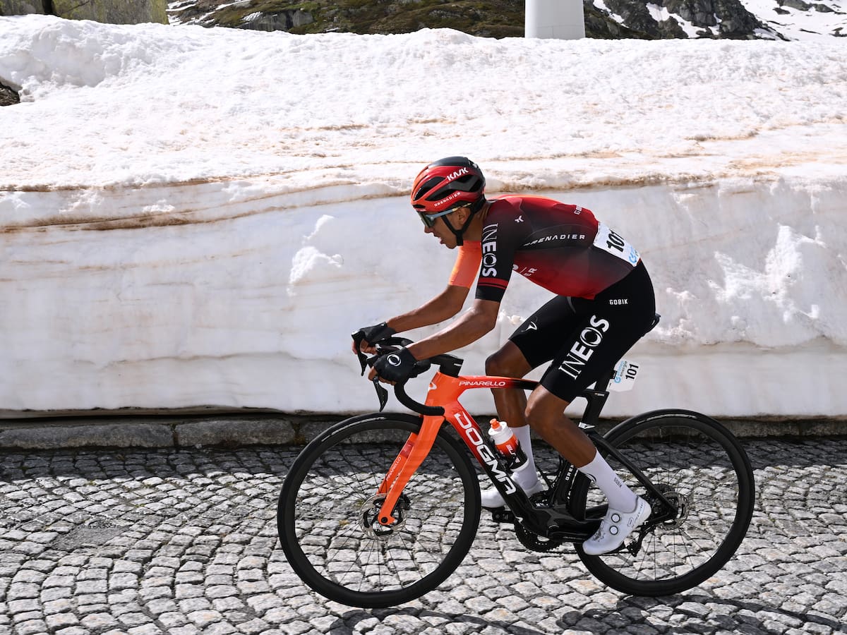 Egan Bernal destaca en la etapa 4 de Vuelta a Suiza y tuvo un gran ascenso en la general