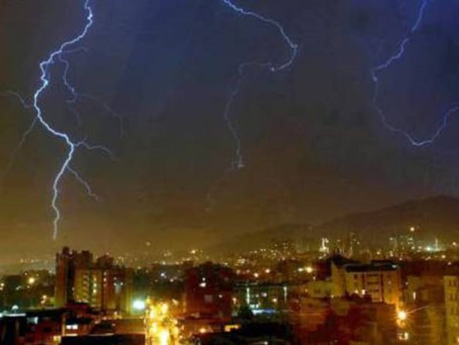 En Circasia, Quindío un hombre murió impactado por un rayo en medio de una tormenta eléctrica