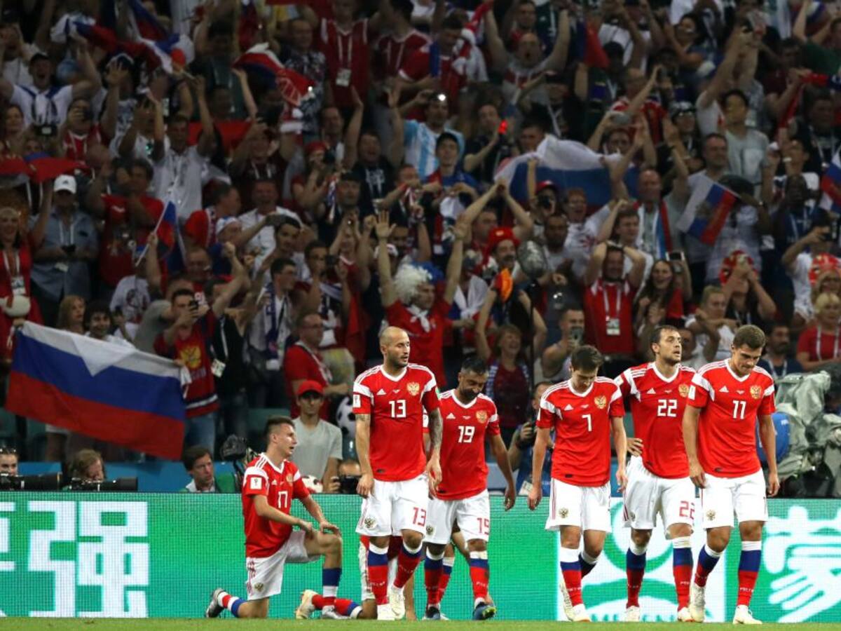 Rusia acusa de "discriminatorias" las sanciones de la FIFA y UEFA