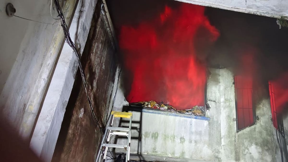Una persona herida y millonarias pérdidas materiales deja un incendio en el centro de Sincelejo