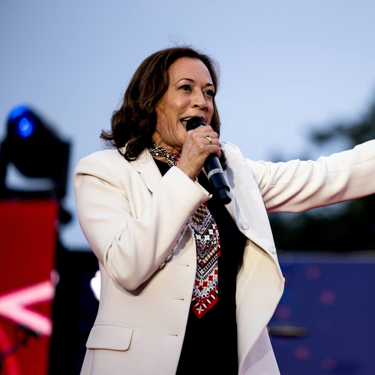 Kamala Harris sería una candidata refrescante para EE.UU.: Dan Restrepo