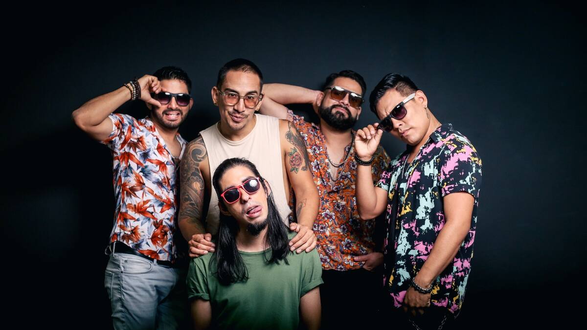 La agrupación peruana "La kaye"