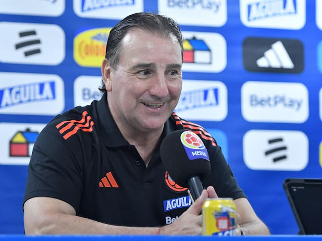 Néstor Lorenzo, director técnico de la Selección Colombia. (Photo by Gabriel Aponte/Getty Images)
