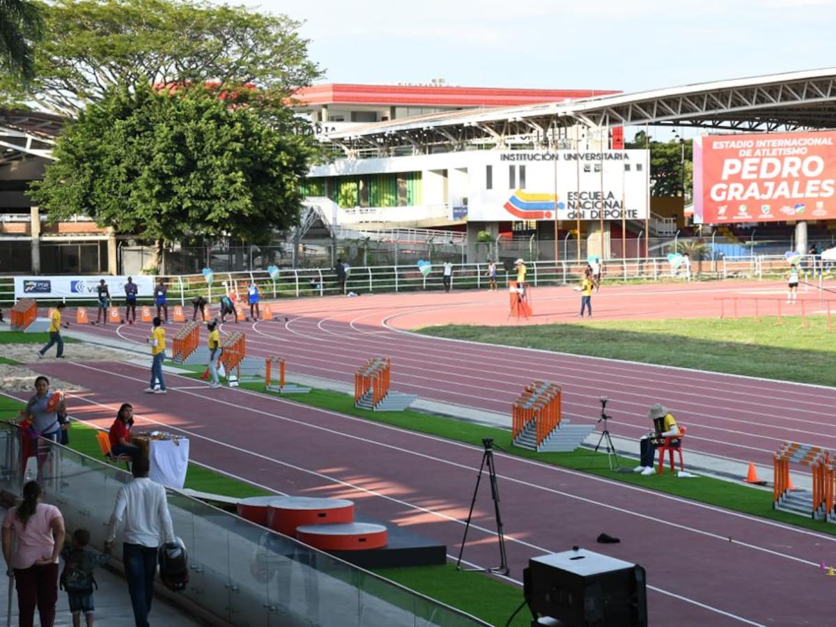 Así es la moderna pista de atletismo Pedro Grajales en Cali