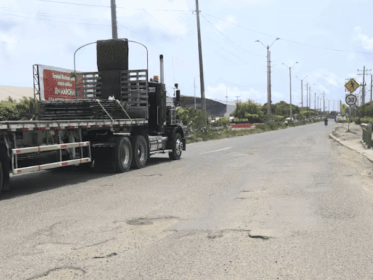 Concejales de Cartagena exigen controles drásticos al parqueo en el corredor de carga