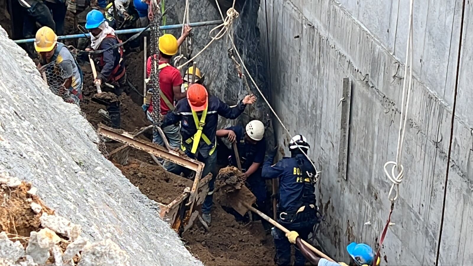 Oficial Cuerpo de Bomberos Pereira