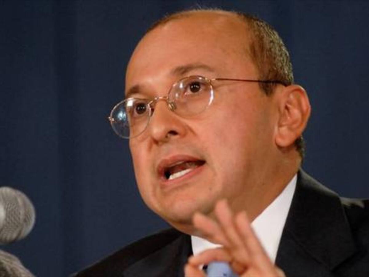 Duros cuestionamientos del fiscal contra el ministro de Justicia