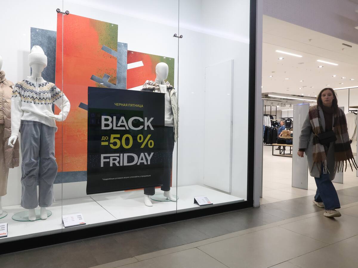 Centros comerciales y negocios se suman con descuentos al Black Friday en Cartagena