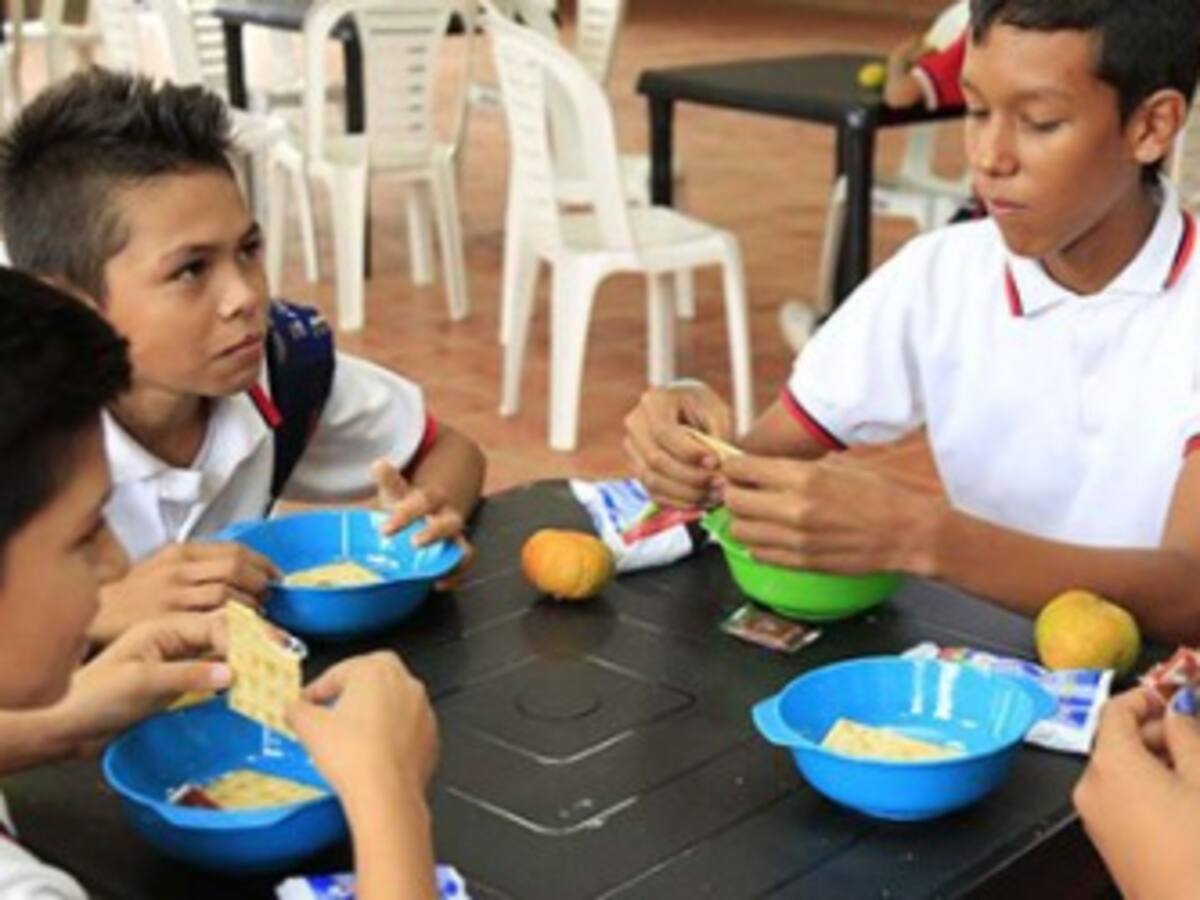 “Es de la vigencia anterior” Alcaldía de Medellín sobre presuntos sobrecostos del PAE