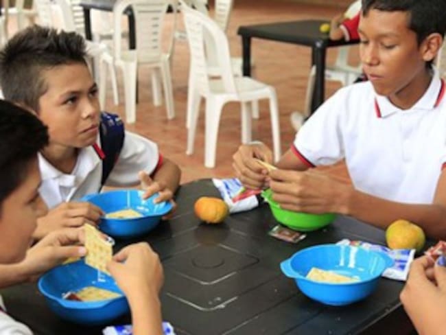 “Es de la vigencia anterior” Alcaldía de Medellín sobre presuntos sobrecostos del PAE